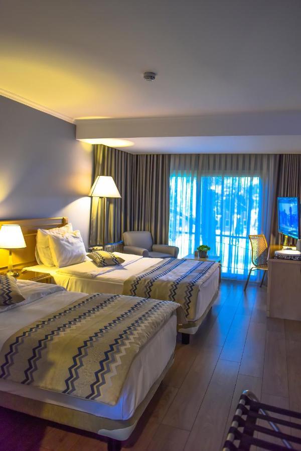 Denizati Plus Hotel Istanboel Buitenkant foto